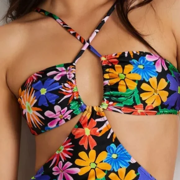 FIRM Patbo Aster Cutout Midi Dress - Picture 10 of 12